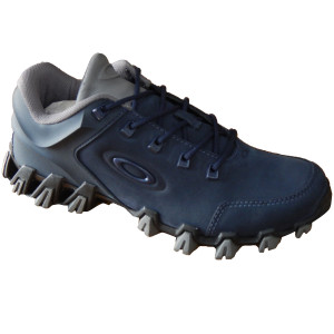 Tenis top oakley mechanism