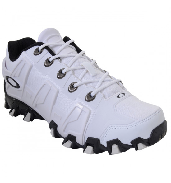 tenis oakley branco e preto