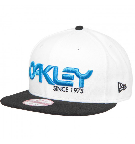 Boné Oakley 75 Factory Pilot Snap-back Branco Com Logo Azul