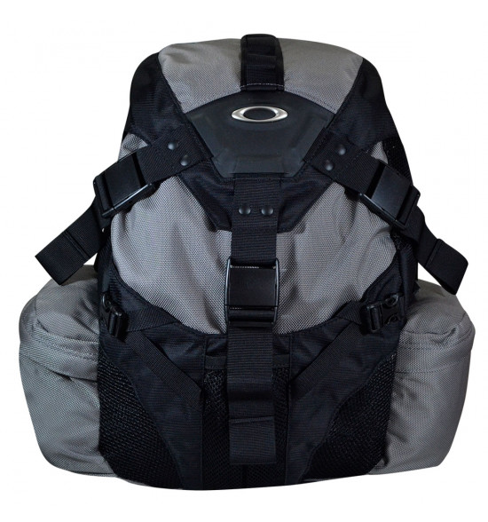Mochila Oakley Icon Pack 3.0 Cinza Metal PROMOÇÃO
