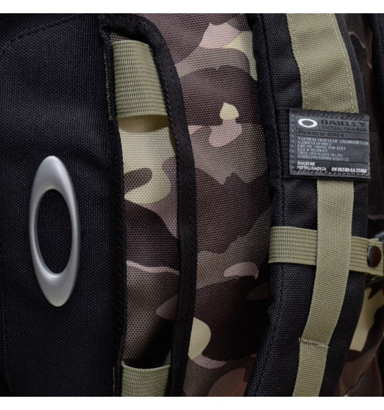 Mala Oakley Dry Goods Duffel Camuflada Herb LANÇAMENTO - 4