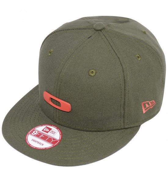Boné Oakley Metal Gascan O-Justable Olive