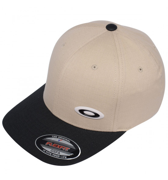 Boné Oakley Ellipse Cap Bege com Preto FlexFit LANÇAMENTO EM PROMOÇÃO