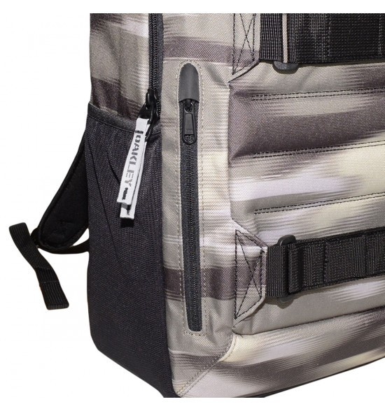 Mochila Oakley Method Pack 360 Green Camo LANÇAMENTO EM PROMOÇÃO - 2