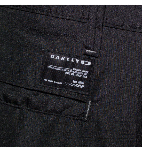 Bermuda Walk Oakley Preta Cross WalkShort - 5