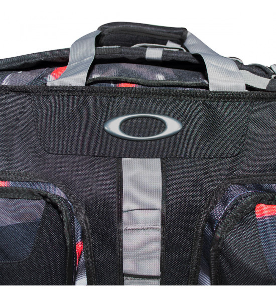 Mala Oakley Dry Goods Duffel Preta LANÇAMENTO - 2