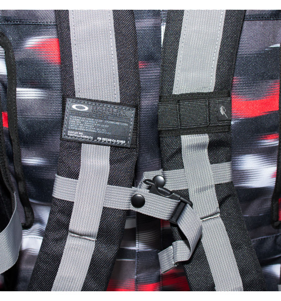 Mala Oakley Dry Goods Duffel Preta LANÇAMENTO - 6