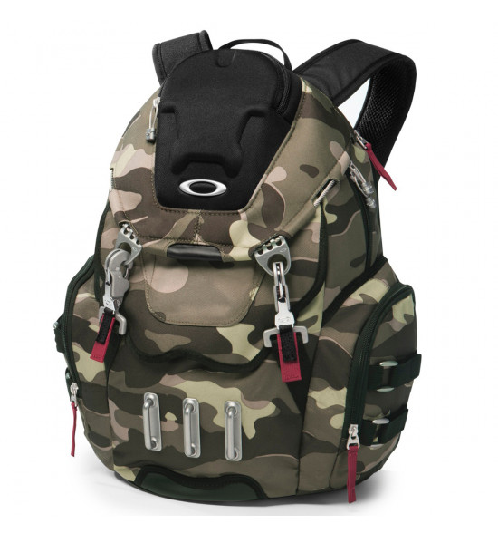 Mochila Oakley Bathroom Sink Camuflada Herb