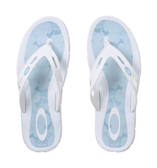 Chinelo Oakley Operative Print White