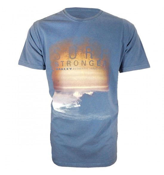 Camiseta Oakley Surf Stronger LIQUIDAÇÃO