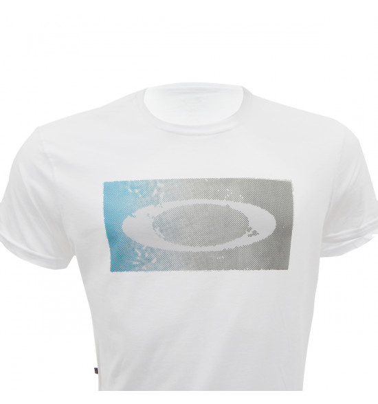 Camiseta Oakley Defrag Square'O LANÇAMENTO - 2