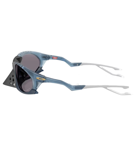 Óculos Oakley Plantaris Matte Translucent Abyss / Lente Prizm Grey Polarizada – Design Disruptivo e Visão Sem Reflexos - 3