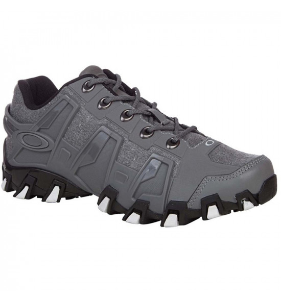 Tenis oakley hardshell preto e branco 2025
