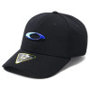 Boné Oakley Tincan 6 Panel Stretch Preto com Logo Azul - 1